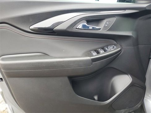 Certified 2023 Chevrolet TrailBlazer RS image 9