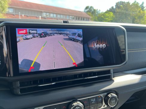 New 2025 Jeep Wrangler Unlimited Rubicon 392 image 19