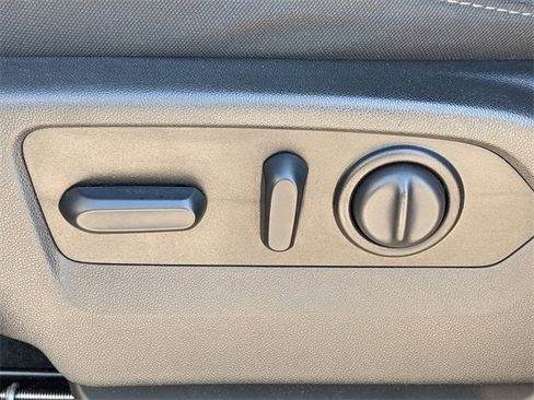 Used 2021 Chevrolet Silverado 1500 RST image 18