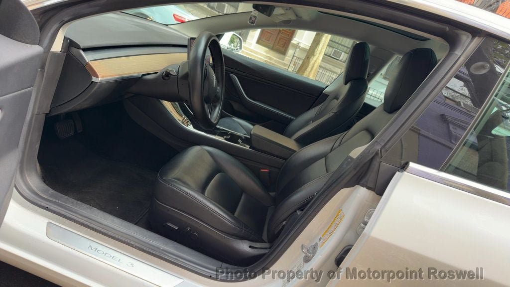 Used 2019 Tesla Model 3 Standard Range Plus RWD image 2