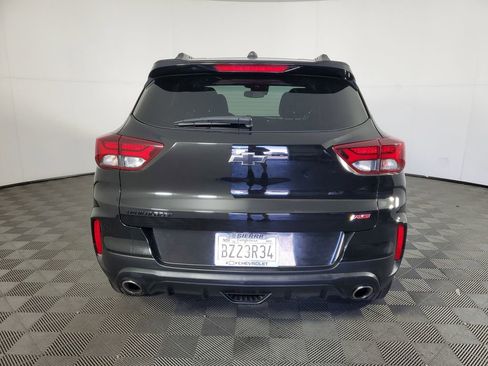 Used 2023 Chevrolet TrailBlazer RS w/ Sun and Liftgate Package FWD image 5