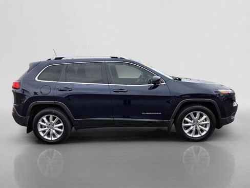 Used 2016 Jeep Cherokee Limited w/ Luxury Group AWD/4WD image 6