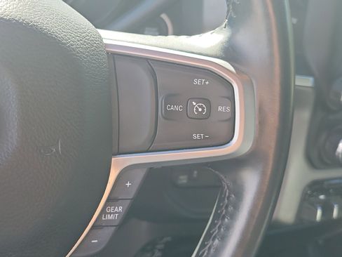 Used 2024 RAM 2500 Big Horn image 30