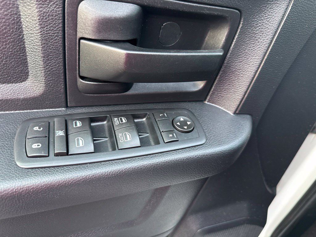 Used 2016 RAM 1500 Tradesman AWD/4WD image 25