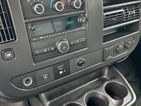 Used 2018 Chevrolet Express 3500 Extended w/ Power Convenience Package image 13
