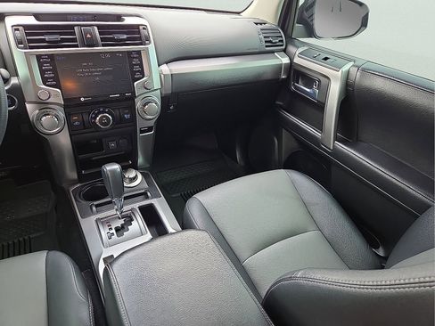 Used 2022 Toyota 4Runner SR5 Premium w/ Moonroof Package AWD/4WD image 12