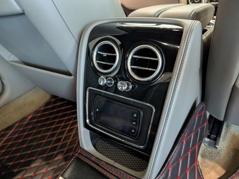 Used 2017 Bentley Flying Spur S W12 AWD/4WD image 34