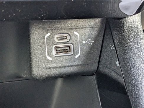 New 2026 Jeep Compass Latitude image 21