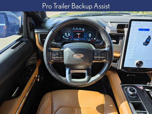 Certified 2024 Ford Expedition Max Platinum RWD image 11