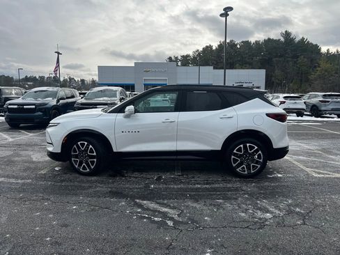 Used 2023 Chevrolet Blazer RS w/ Driver Confidence II Package image 2