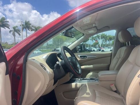 Used 2017 Nissan Pathfinder SL FWD image 18