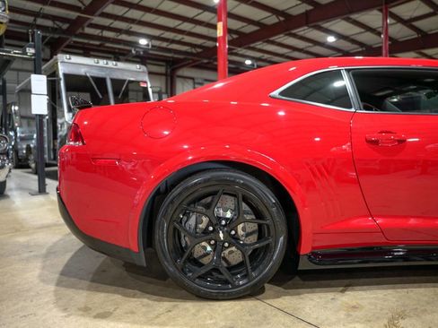 Used 2014 Chevrolet Camaro Z/28 image 9