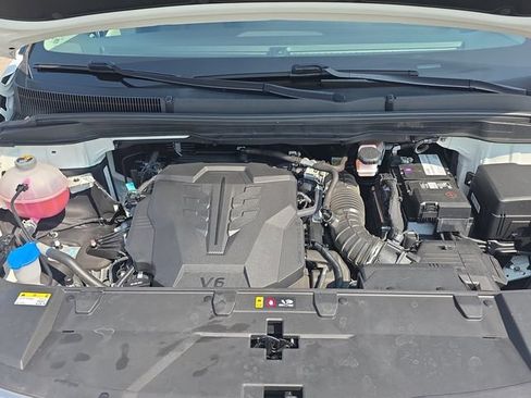 Used 2023 Kia Carnival EX FWD image 34