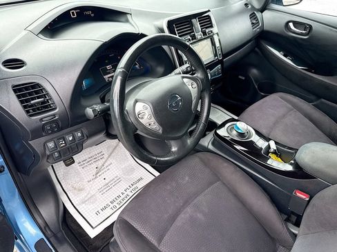 Used 2013 Nissan Leaf SV w/ LED & Quick Charge Pkg FWD image 22