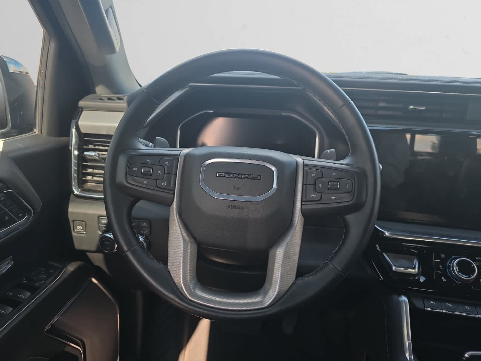 Used 2024 GMC Sierra 1500 Denali w/ Denali Reserve Package AWD/4WD image 12