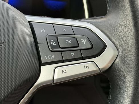 Certified 2023 Volkswagen Jetta SE w/ Panoramic Sunroof Package FWD image 24