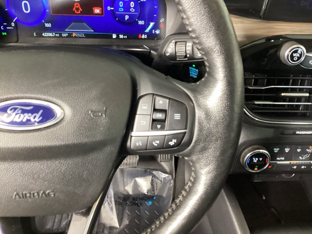Used 2020 Ford Escape Titanium w/ Titanium Premium Package 2.0 AWD/4WD image 20