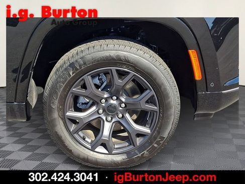 New 2026 Jeep Grand Wagoneer Limited AWD/4WD image 5