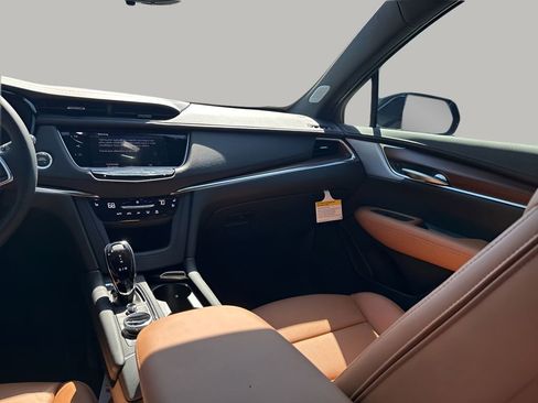 New 2026 Cadillac XT5 Premium Luxury w/ Driver Assist Package FWD image 27