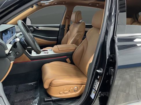 Used 2025 Genesis GV80 3.5T Advanced image 4