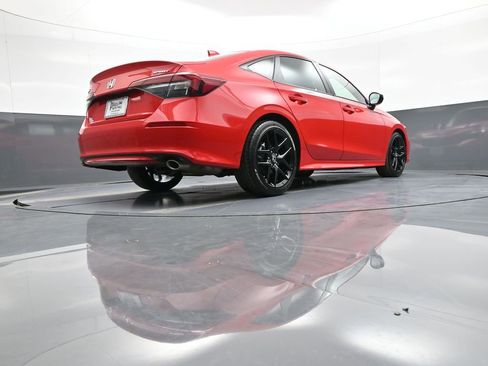 Certified 2025 Honda Civic Sport image 29