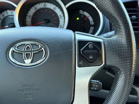Used 2014 Toyota Tacoma PreRunner w/ Convenience Package image 27