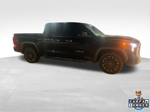 Used 2024 Toyota Tundra Limited image 2