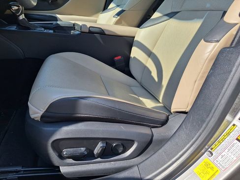 Used 2020 Lexus ES 350 w/ Premium Package FWD image 31