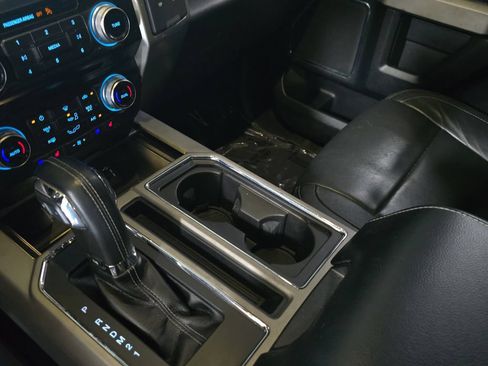 Used 2015 Ford F150 Lariat w/ Equipment Group 502A Luxury AWD/4WD image 26