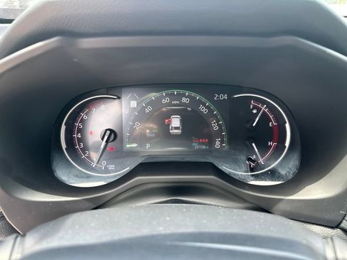 Used 2024 Toyota RAV4 XLE FWD image 11