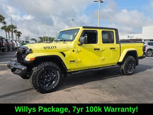 Used 2023 Jeep Gladiator Sport AWD/4WD image 3