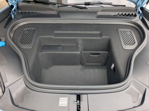 New 2026 Porsche Macan Electric RWD image 25