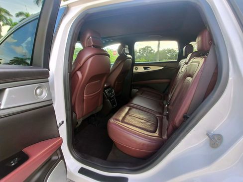 Used 2019 Lincoln Nautilus Black Label AWD/4WD image 13