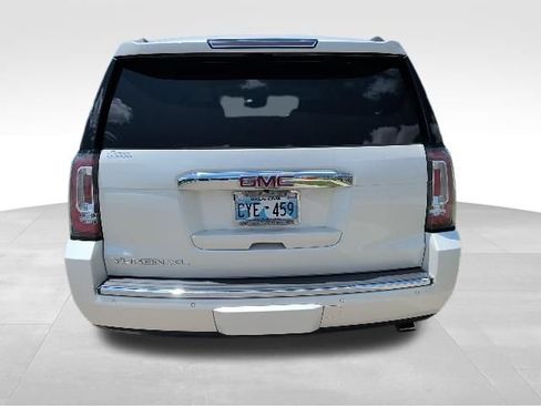 Used 2015 GMC Yukon XL Denali w/ Premium Package AWD/4WD image 7