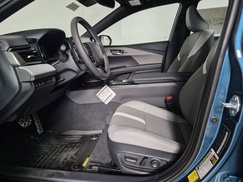 New 2026 Toyota Camry Hybrid image 15