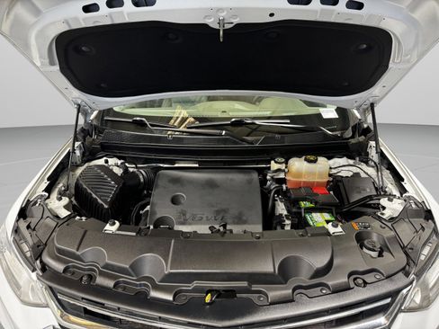 Used 2020 Chevrolet Traverse LT w/ Driver Confidence II Package image 33