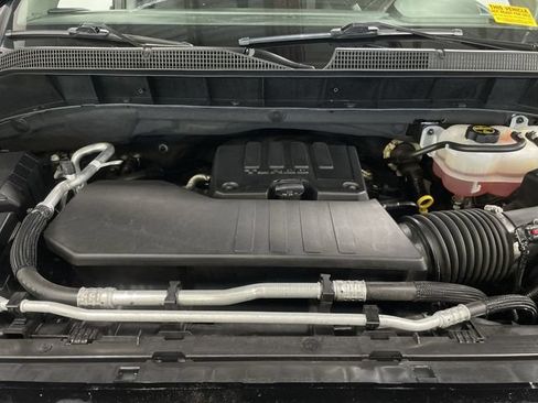 Used 2024 Chevrolet Silverado 1500 LT AWD/4WD image 30