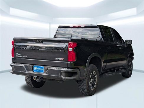 Used 2024 Chevrolet Silverado 1500 ZR2 w/ Technology Package AWD/4WD image 6