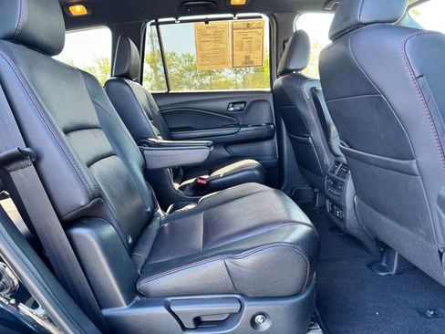 Used 2020 Honda Pilot Black Edition image 13