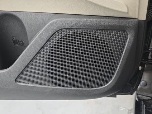 Used 2020 Nissan Altima 2.0 Platinum FWD image 41