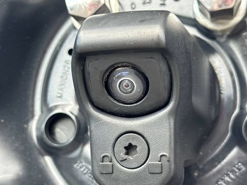 Used 2023 Jeep Wrangler Unlimited Sport AWD/4WD image 23