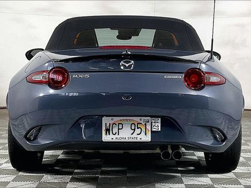 Used 2020 MAZDA MX-5 Miata Grand Touring RWD image 3