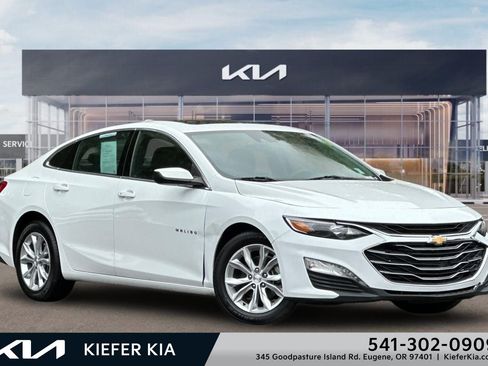 Used 2024 Chevrolet Malibu LT FWD image 1