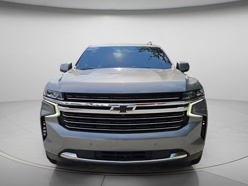Used 2022 Chevrolet Tahoe LT w/ Luxury Package RWD image 4