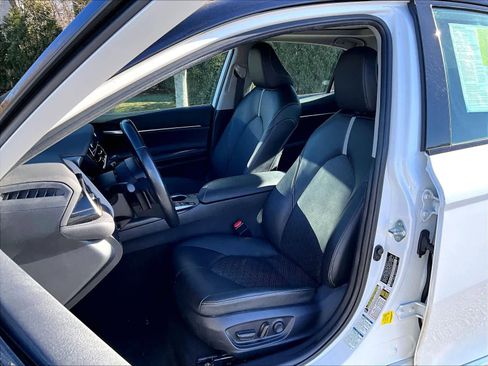 Used 2024 Toyota Camry XSE image 10