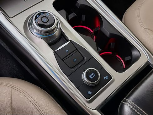 Used 2021 Ford Explorer Limited w/ Hybrid Equipment Group 310A image 20