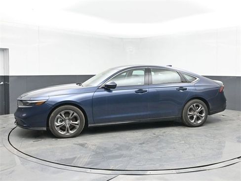 Used 2025 Honda Accord EX-L image 6