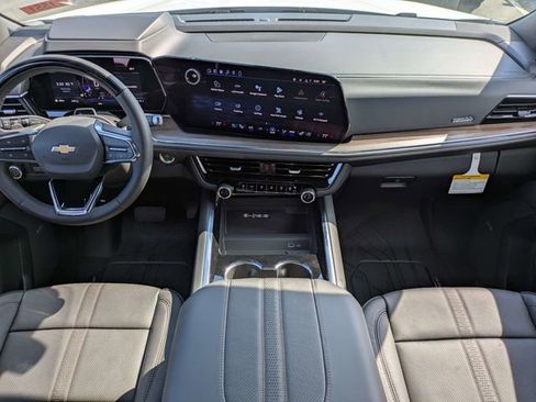 New 2026 Chevrolet Tahoe High Country AWD/4WD image 19