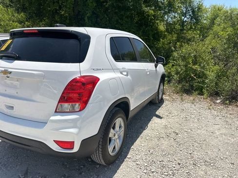 Used 2020 Chevrolet Trax LS w/ Tint and Cruise Package FWD image 29