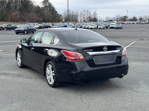Used 2013 Nissan Altima 3.5 SV w/ Navigation Pkg image 5
